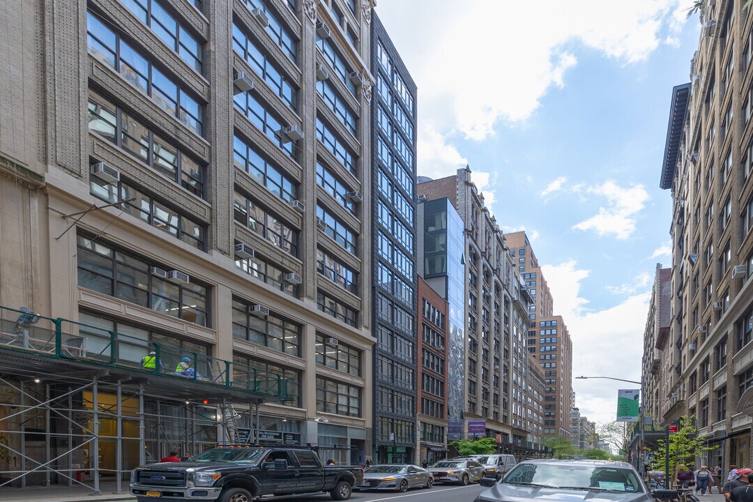 128 W 26th St in New York, NY - Foto de edificio