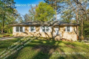 1344 Glenwood St NW in Center Point, AL - Building Photo