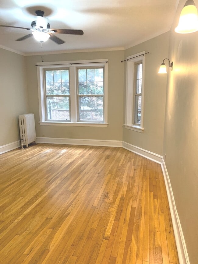 832 W Sunnyside Ave in Chicago, IL - Building Photo - Building Photo