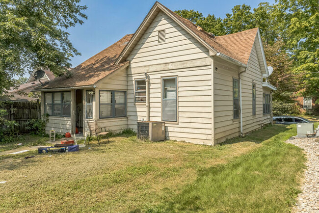 523 Lucier St in Murphysboro, IL - Building Photo - Building Photo