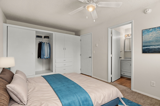 Highland Court Apartments in Tacoma, WA - Building Photo - Building Photo