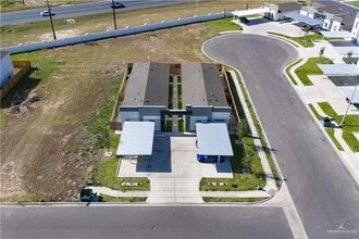 26 N 40th St in McAllen, TX - Building Photo - Building Photo