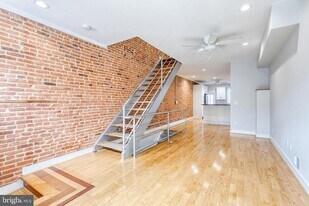 632 E Fort Ave in Baltimore, MD - Building Photo
