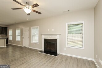 1072 Glenwyck Dr in Braselton, GA - Building Photo - Building Photo