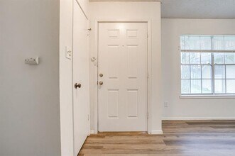 5201 Curzon Ave in Fort Worth, TX - Building Photo - Building Photo