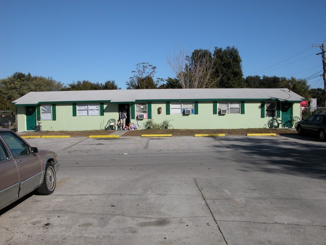 201 Kennedy Ct in Auburndale, FL - Foto de edificio - Building Photo