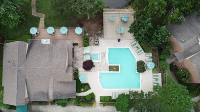 Lakes at Lincoln in Greensboro, NC - Building Photo - Building Photo