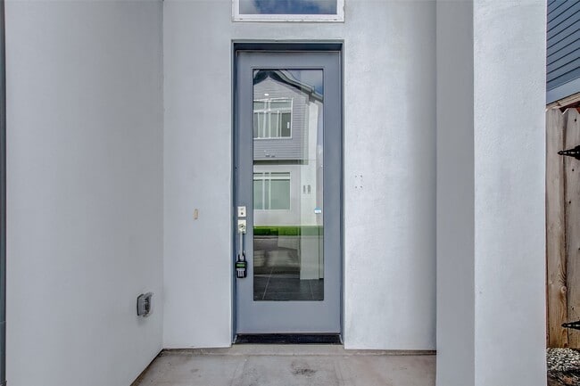 8926 Spring Knoll Forest Dr in Houston, TX - Building Photo - Building Photo