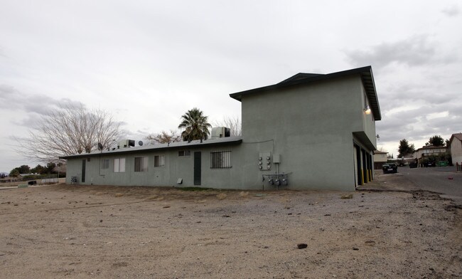 720 Karen Ct in Barstow, CA - Building Photo - Building Photo