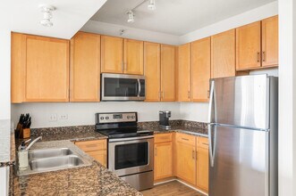 900 S Clark St in Chicago, IL - Building Photo - Building Photo
