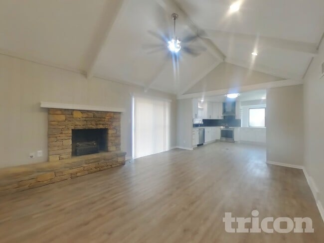 8940 Nall Ave in Overland Park, KS - Building Photo - Building Photo