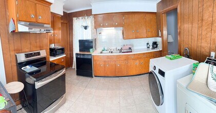 4 Autumn St in Waterville, ME - Building Photo - Building Photo