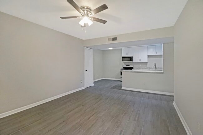 property at 5929 Queensloch Dr