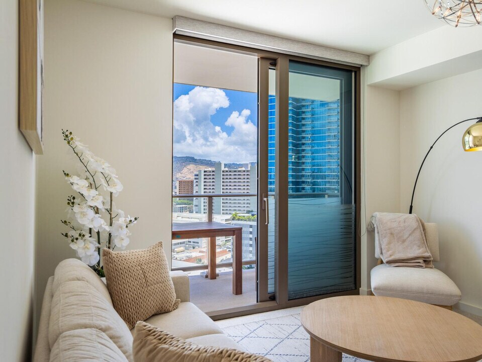 1374 Kapi‘olani Blvd in Honolulu, HI - Building Photo