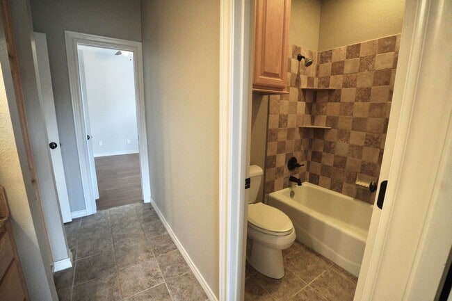 8606 County Rd 6910 in Lubbock, TX - Building Photo - Building Photo