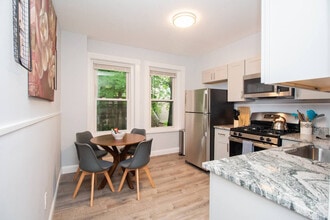 636 Washington St in Brookline, MA - Building Photo - Building Photo