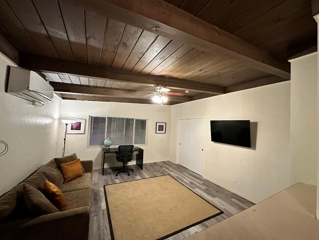 1011 2nd St, Unit Studio- Utilities Paid in San Rafael, CA - Foto de edificio - Building Photo