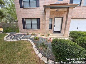 8771 Park Olympia in Universal City, TX - Building Photo - Building Photo