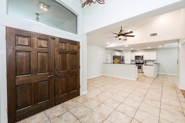 8741 Jerry Loop in Laredo, TX - Building Photo - Building Photo