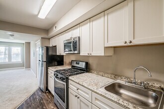 2439 25th St SE in Washington, DC - Building Photo - Building Photo