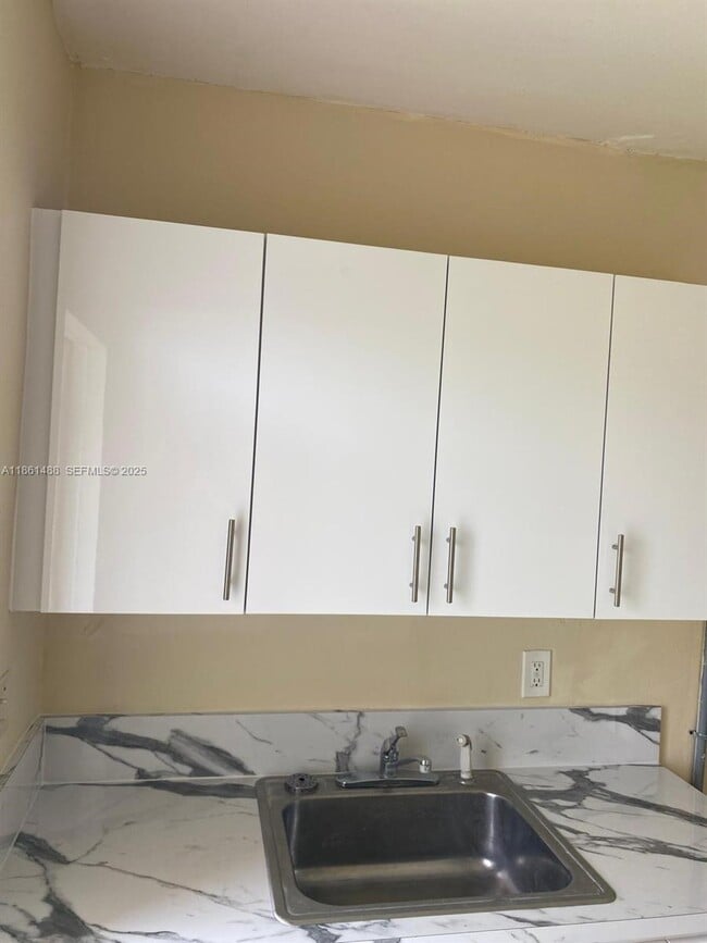 property at 1111 SW 2nd St