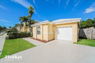 6429 French Angel Terrace in Margate, FL - Building Photo