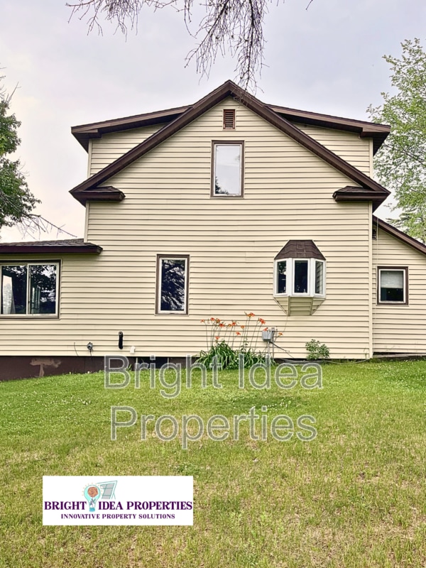 property at 711 Elm Ave