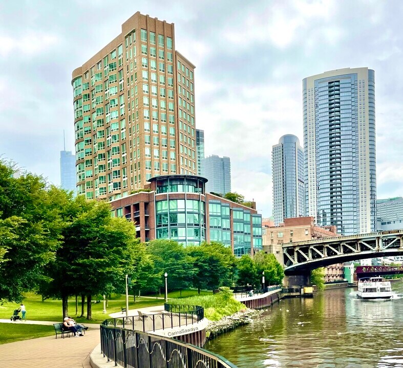 600 N Kingsbury St in Chicago, IL - Building Photo