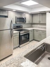 2615 S Atlantic Ave in Daytona Beach, FL - Foto de edificio - Building Photo