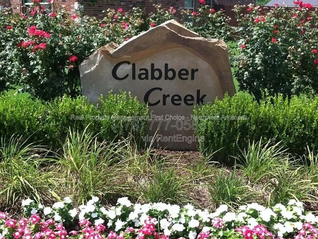 4093 W Song Bird Pl in Fayetteville, AR - Building Photo - Building Photo