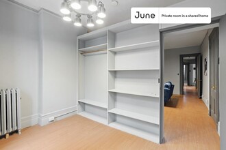 Private bedroom in 4 bed/1 bath Home in New York, NY - Building Photo - Building Photo