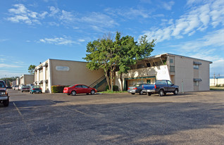 Courtyards West Apartments