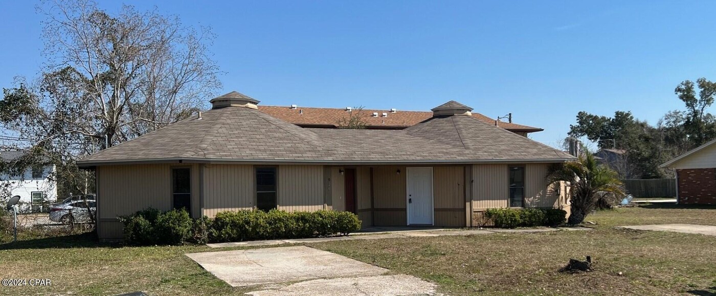 918 Helen Ave in Panama City, FL - Building Photo