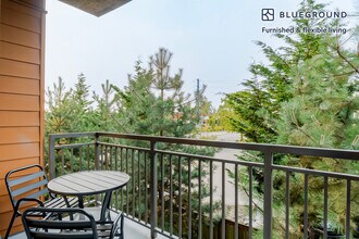 15522 NE 22 Pl in Bellevue, WA - Building Photo - Building Photo