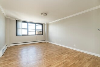 1422 Columbia Rd, Unit #16A in Boston, MA - Building Photo - Building Photo