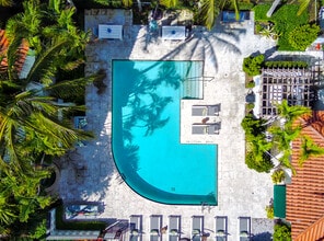 San Marino at Town Place in Boca Raton, FL - Foto de edificio - Building Photo