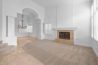 2113 Hillsgate St in Las Vegas, NV - Building Photo - Building Photo