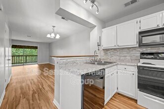 1530 Fort Johnson Rd in Charleston, SC - Building Photo - Building Photo