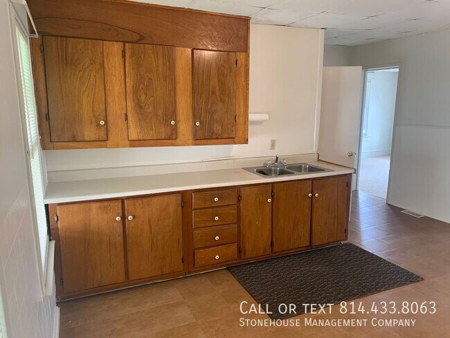 418 Huron St in Erie, PA - Building Photo - Building Photo