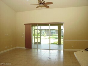 1009 SW 33rd Terrace in Cape Coral, FL - Building Photo - Building Photo