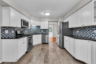 1553 Stevens Dr in Schaumburg, IL - Building Photo - Building Photo