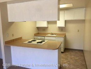 43 Dean Way in Folsom, CA - Building Photo - Building Photo