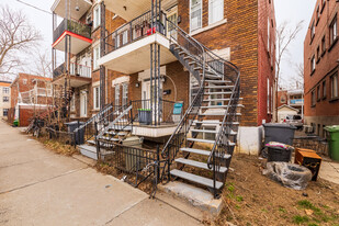 5047-5055 4E Av in Montréal, QC - Building Photo