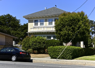 606 N San Mateo Dr in San Mateo, CA - Building Photo - Building Photo