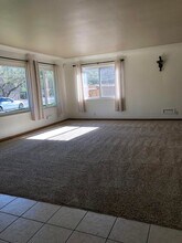 600 W Cheyenne Rd in Colorado Springs, CO - Building Photo - Building Photo