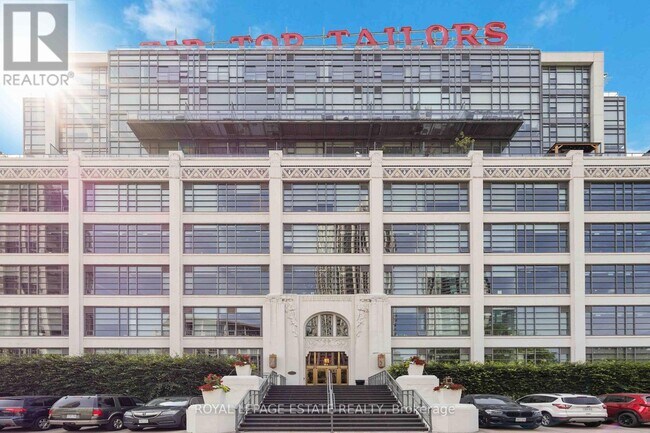 property at 637-637 Lake Shore Blvd W