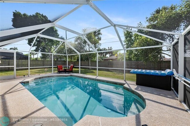 2352 SW McDonald St in Port St. Lucie, FL - Building Photo - Building Photo