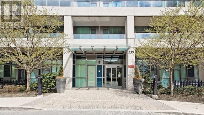 339 Rathburn Rd W in Mississauga, ON - Building Photo - Building Photo