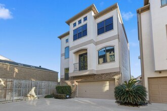 11203 Tramonto Dr in Houston, TX - Building Photo - Building Photo