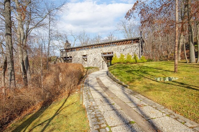 property at 53 Woods Rd